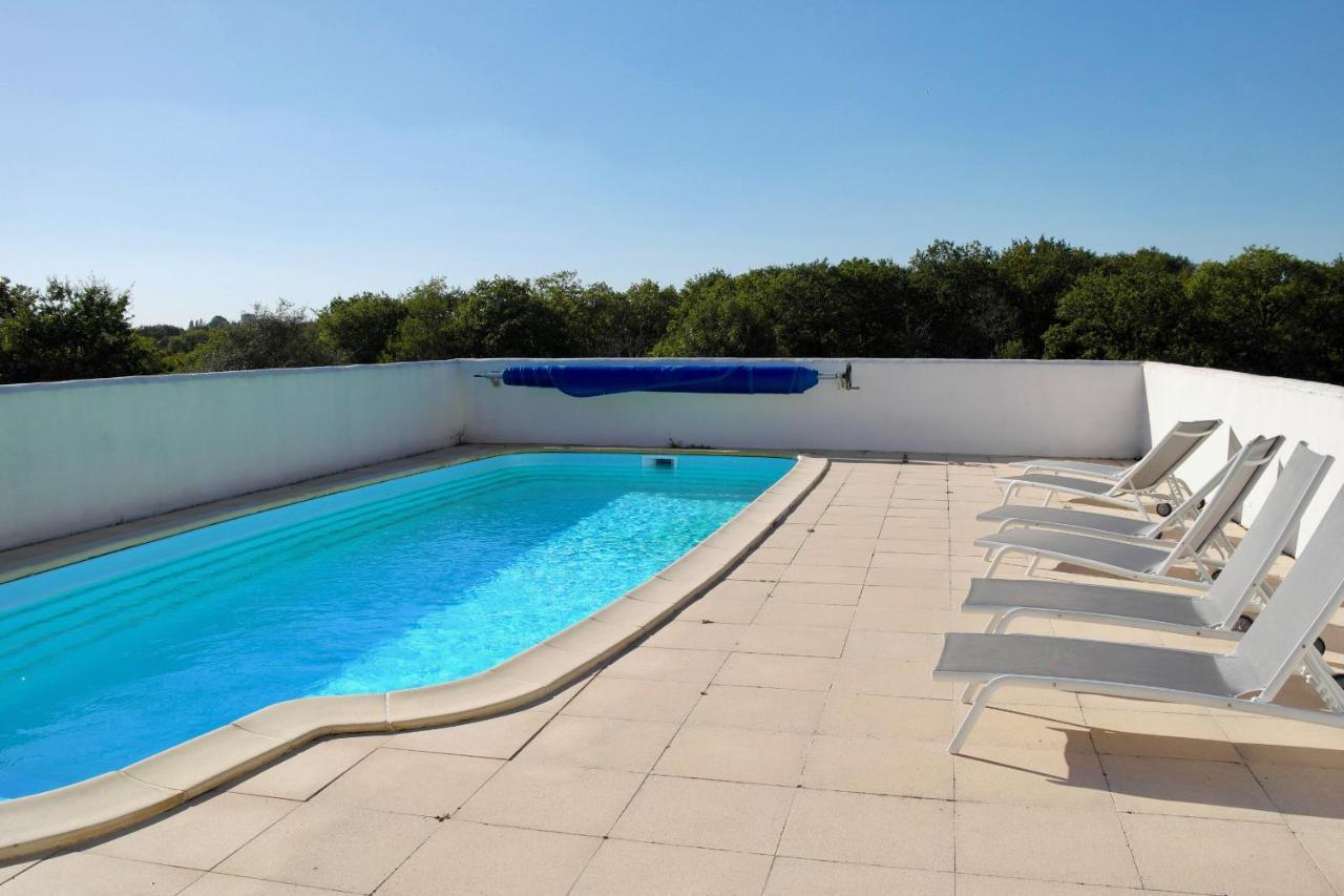 Maison Pour 4 A La Campagne Avec Piscine Commequiers Kültér fotó