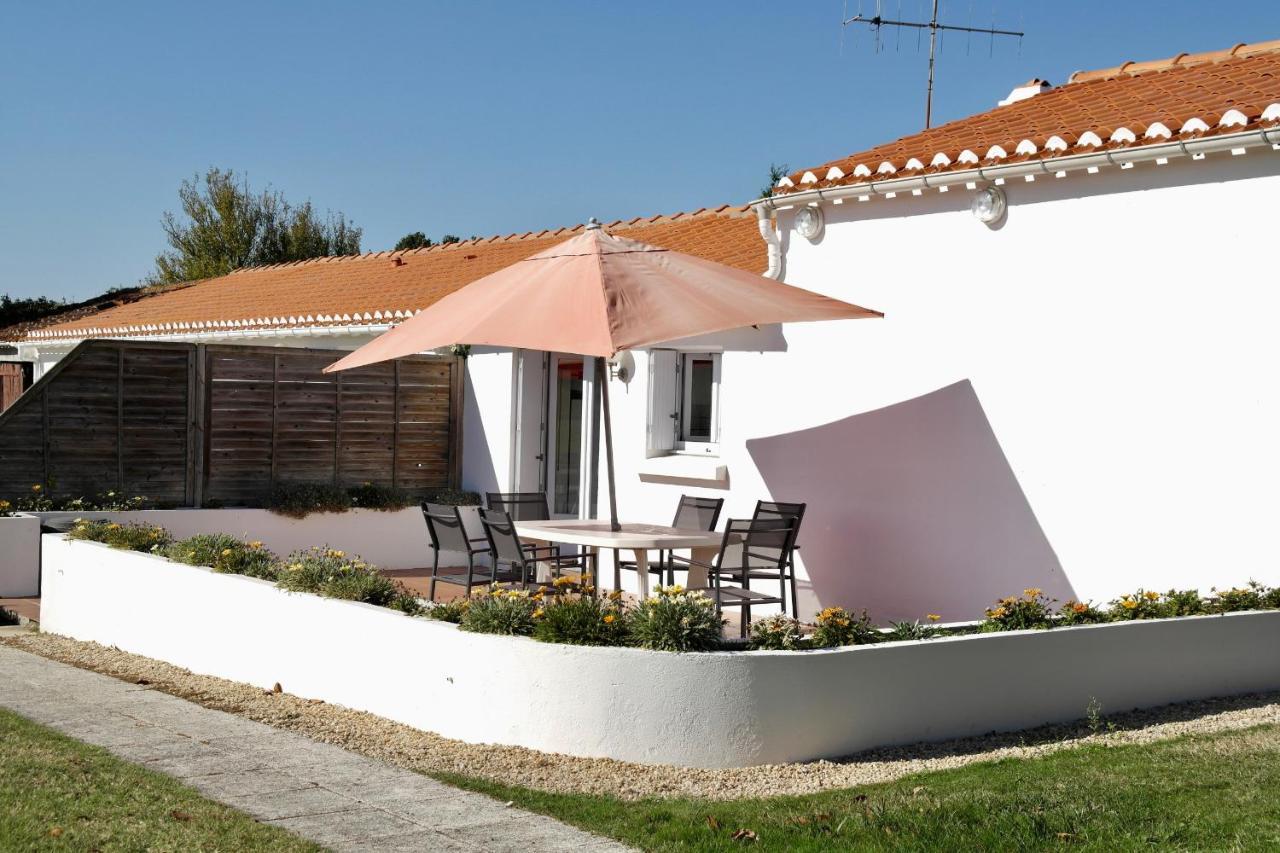 Maison Pour 4 A La Campagne Avec Piscine Commequiers Kültér fotó