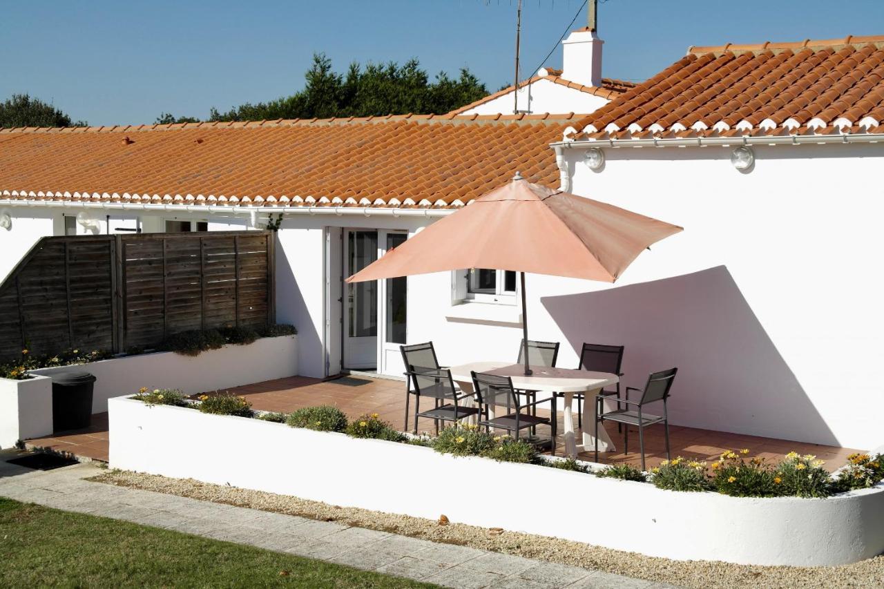 Maison Pour 4 A La Campagne Avec Piscine Commequiers Kültér fotó